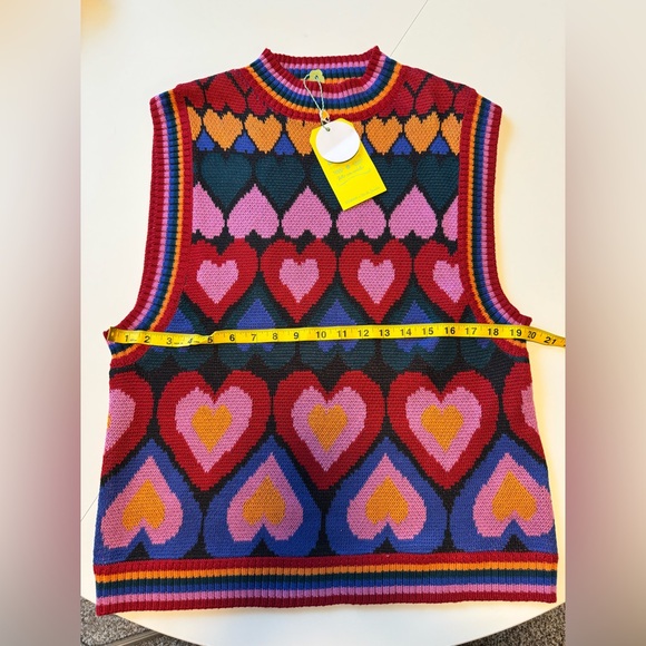 Farm Rio Full of Hearts Vest - Picture 7 of 9
